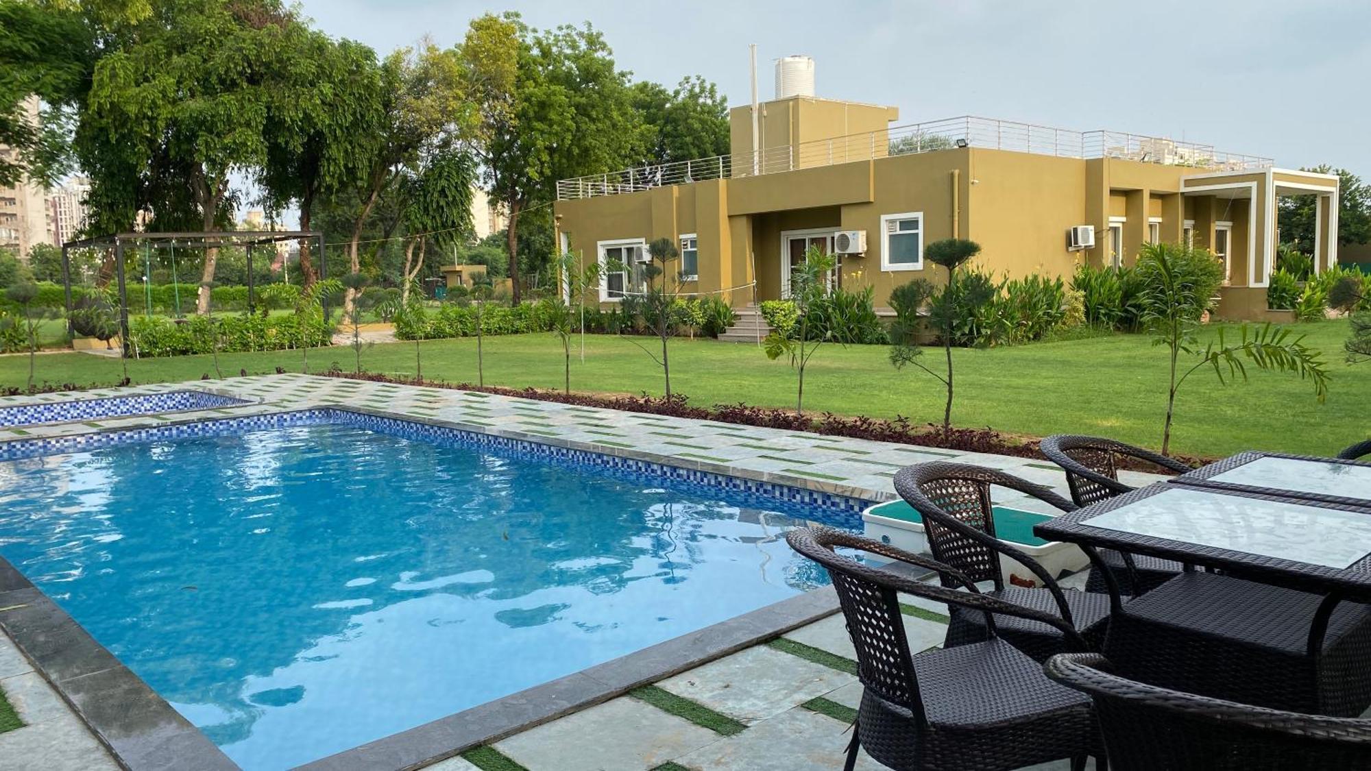 Raas Vilas - Boutique Farm House With Pool Tāoru Esterno foto
